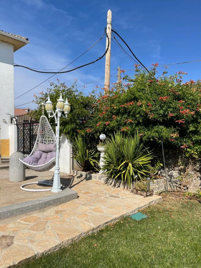 Villa Entre Encinas Moralina Extérieur photo
