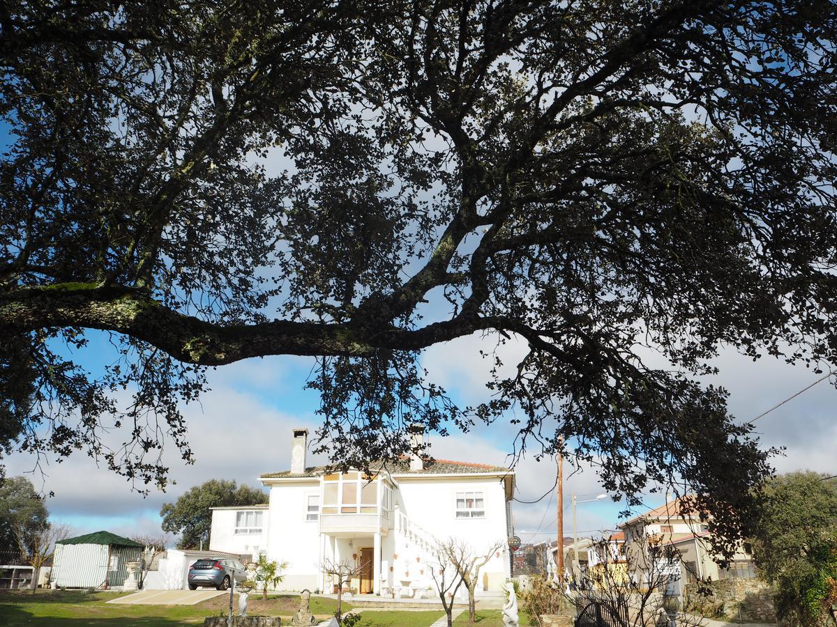 Villa Entre Encinas Moralina Extérieur photo